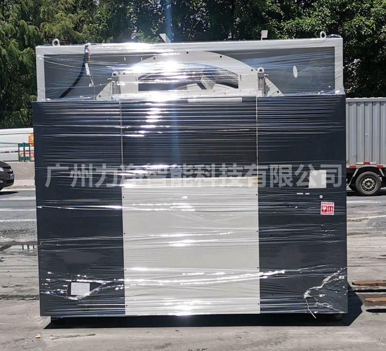 
		广州尊龙凯时智能外洋客户订单200公斤大型工业洗衣机打包发货
		(图4)